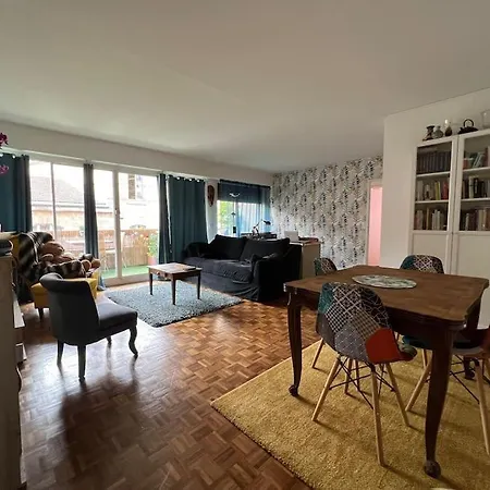 Grand Appartement Avec Balcon Et Parking Gratuit Sur Place Paris Exterior foto