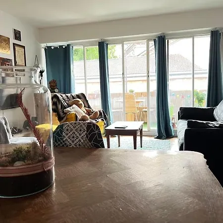 Grand Appartement Avec Balcon Et Parking Gratuit Sur Place Paris Exterior foto