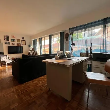 Grand Appartement Avec Balcon Et Parking Gratuit Sur Place Paris Exterior foto